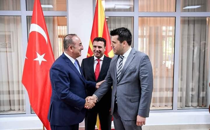 Dışişleri Bakanı Çavuşoğlu Başbakan Zaev ve Bakan Hasan ile Görüştü
