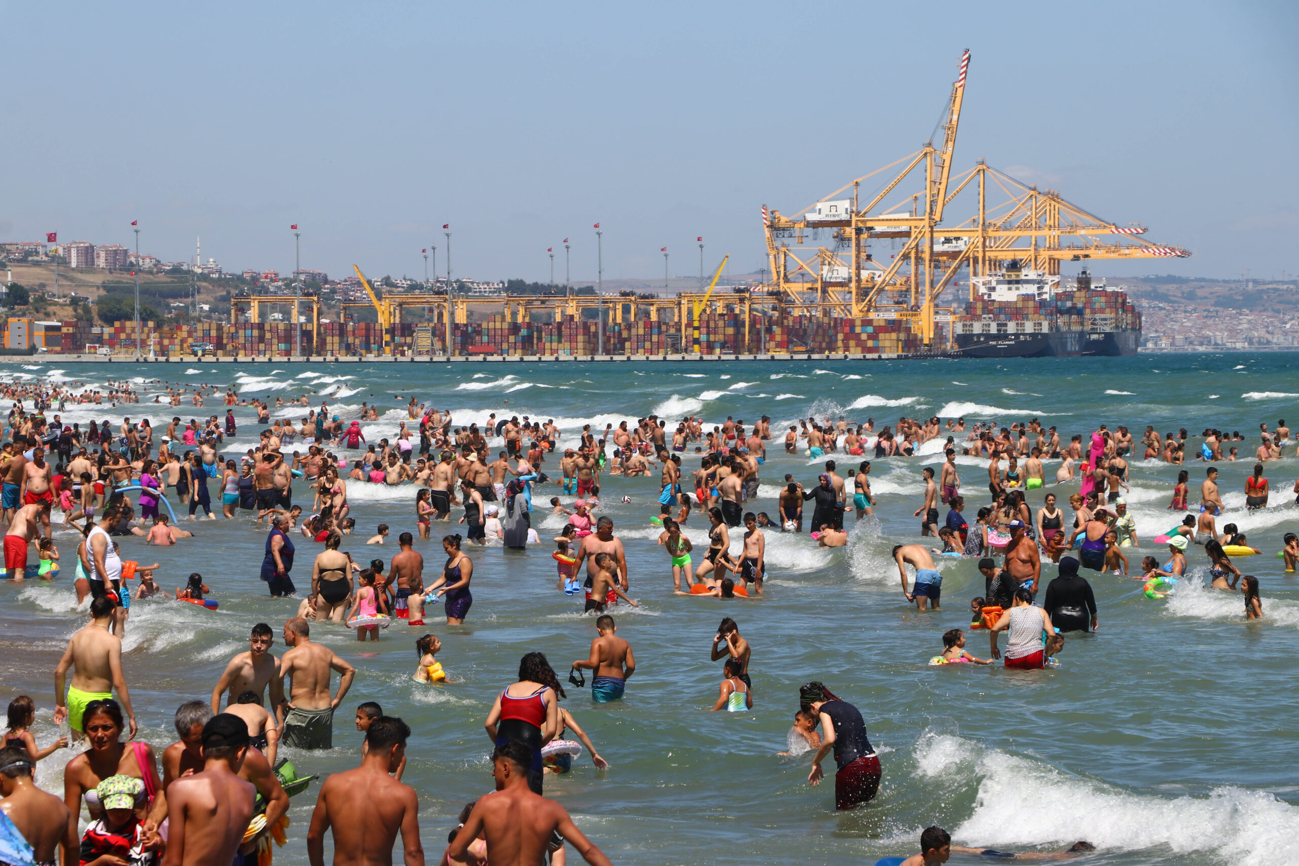 Tekirdağ’da plajlarda yoğunluk