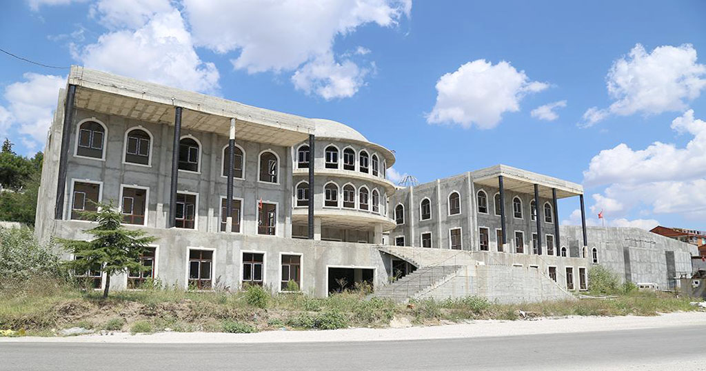 Atatürk Kültür Merkezi inşaatı sürüyor