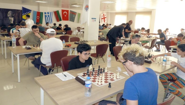 Uluslararası Satranç Turnuvası başladı