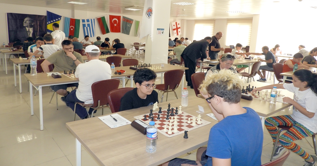 Uluslararası Satranç Turnuvası başladı