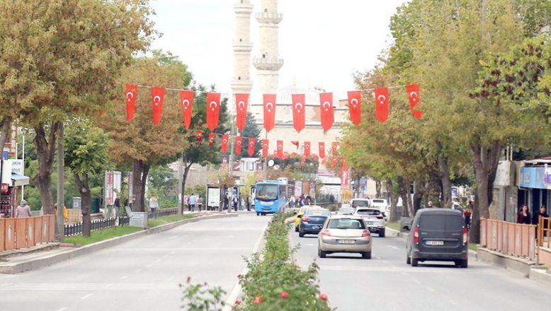 Edirne Türk Bayraklarıyla donatıldı
