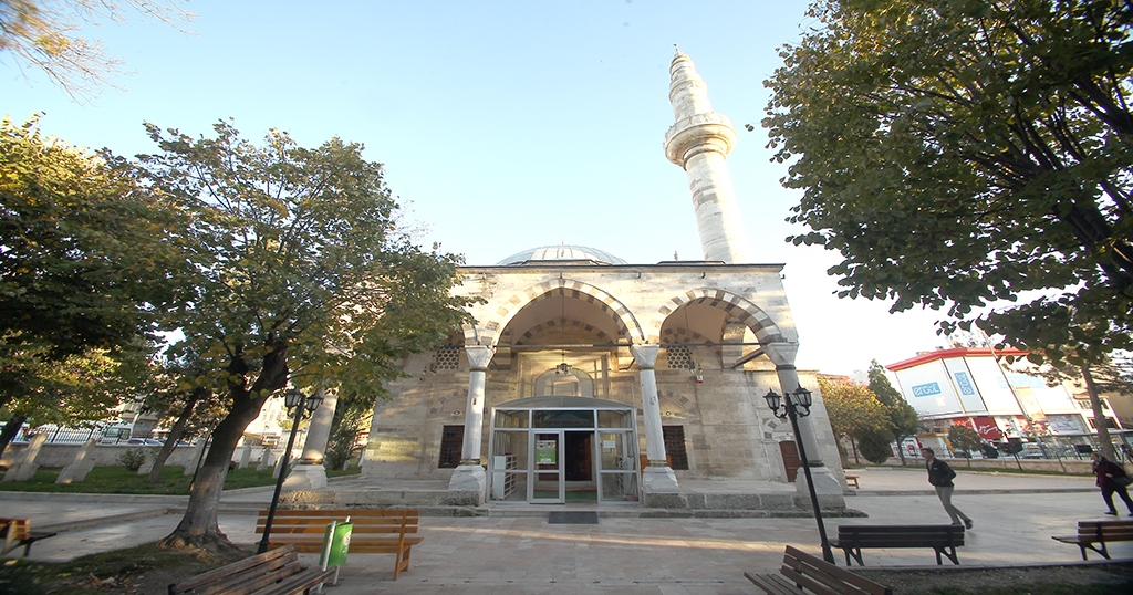 Tekirdağ’daki 480 yıllık Ayaspaşa Camisi zamana direniyor