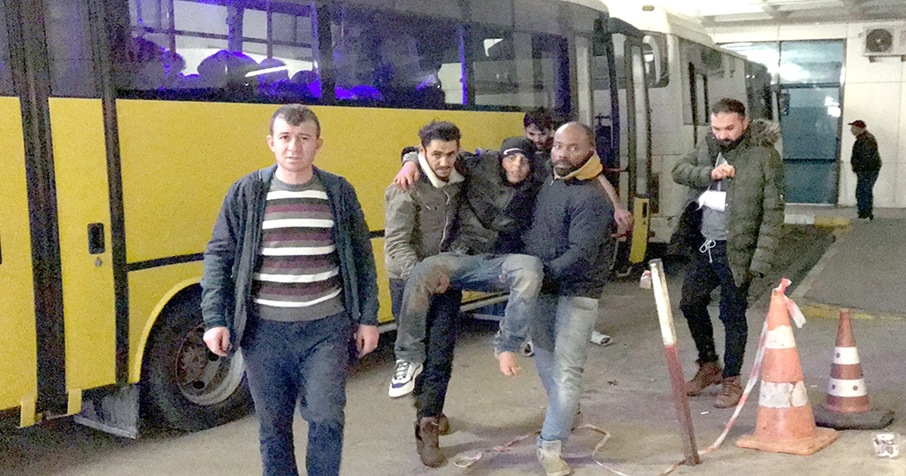Göçmenler Edirne’de tedavi ediliyor