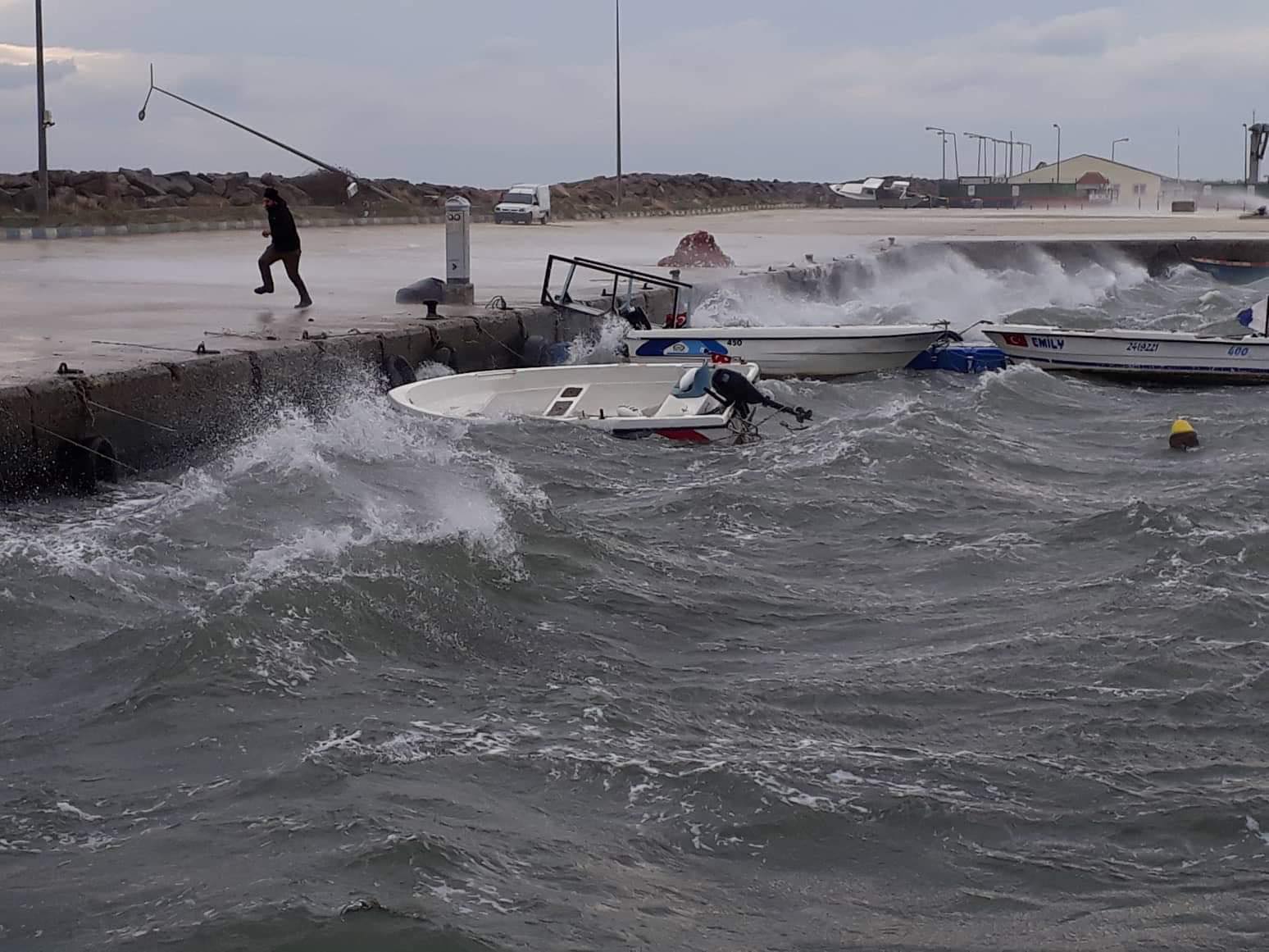 Enez Limanı’nda fırtına tehlikesi