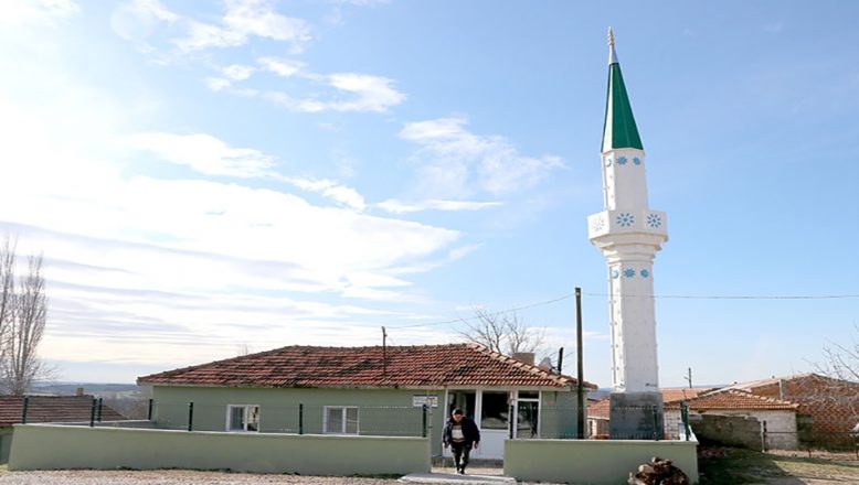 Köylünün “70 yıllık minare hasreti” sona erdi
