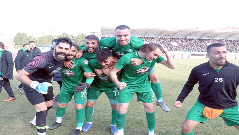 Kırklarelispor, Başakşehir’i kupadan eledi
