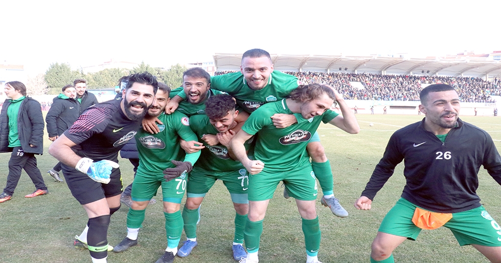 Kırklarelispor, Başakşehir’i kupadan eledi
