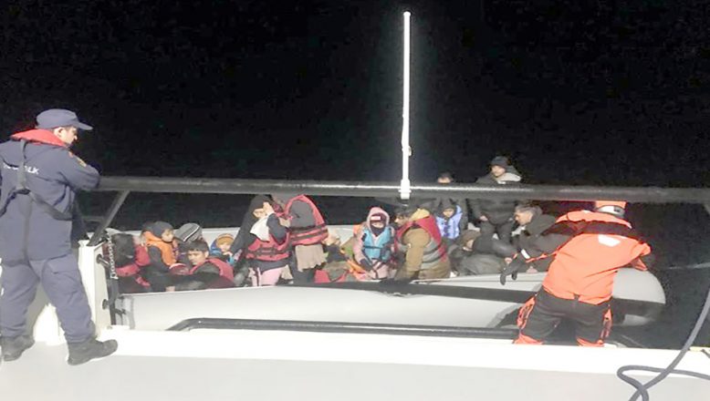 Lastik botta 14’ü çocuk 33 göçmen