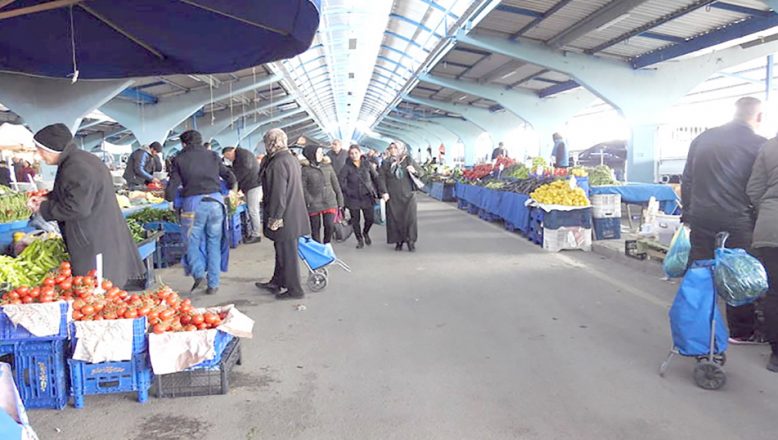 Sebze ve meyve pazarları açık