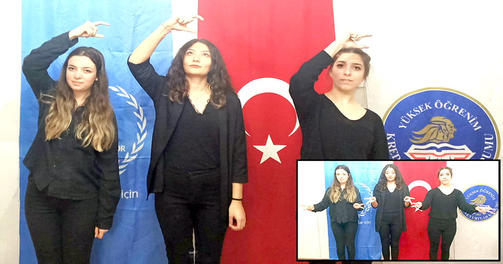 Üniversite öğrencileri, işaret diliyle, İstiklal Marşı’nı okudu