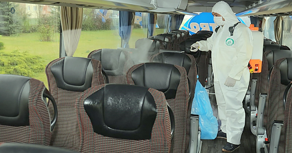 Hükümlüleri taşıyacak otobüsler dezenfekte edildi
