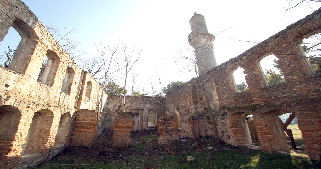 Tarihi camii, restore edilecek