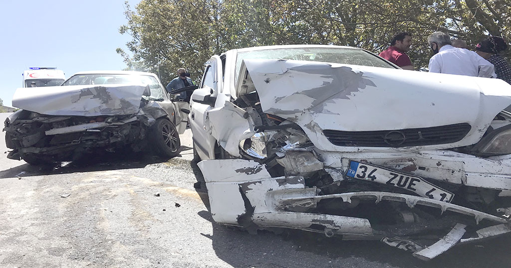 İstanbul-Çerkezköy yolunda kaza; 4 yaralı