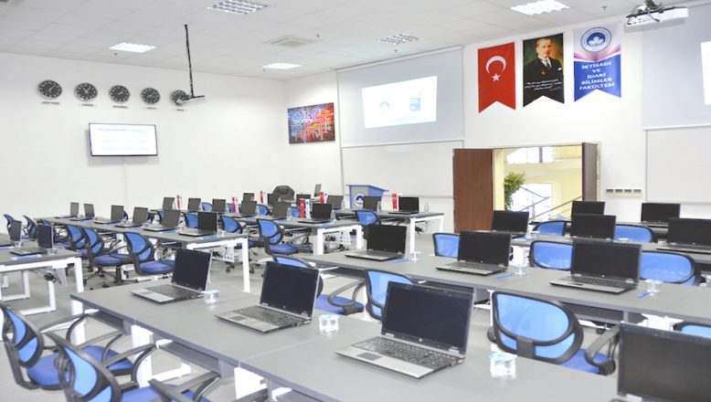 KLÜ, sınavlar için bilgisayar laboratuvarlarını kullanıma açıyor