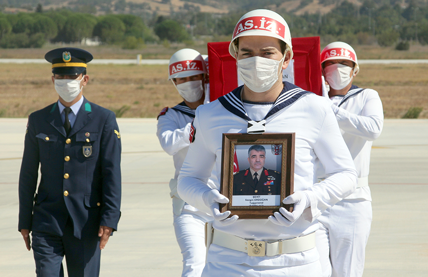 İdlib’de şehit olan Tuğgeneral Erdoğan’ın cenazesi Çanakkale’ye getirildi
