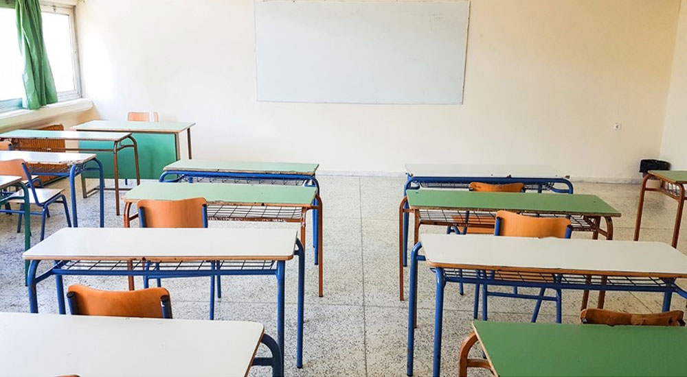 Yunanistan’da korona sebebiyle kapatılan okul ve sınıflar çoğaldı