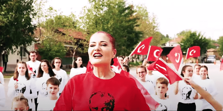 Candan Erçetin’den Cumhuriyet Bayramı’na özel klip
