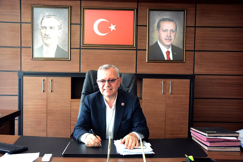 “Cumhuriyet, güçlü Türkiye kurma azminin gurur verici eseridir”