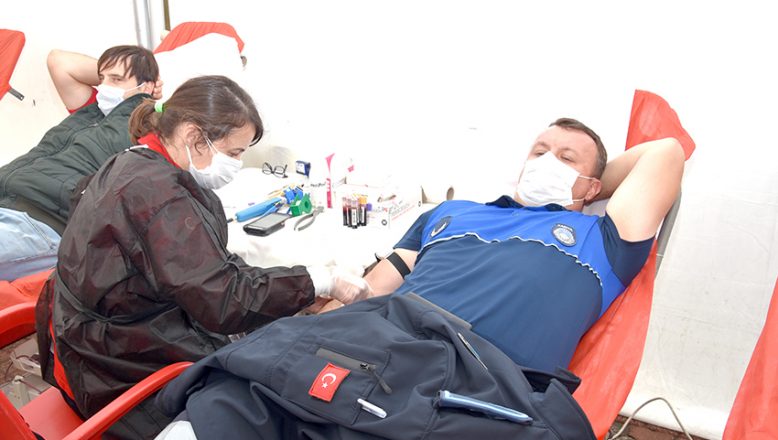 Hayrabolu Belediyesi’nden, kan bağışına destek