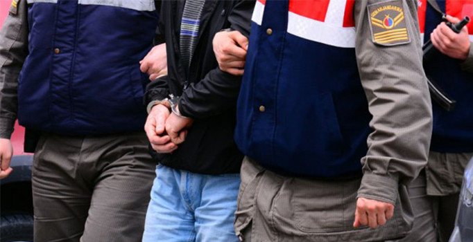 Sınırda yakalanan FETÖ şüphelileri tutuklandı