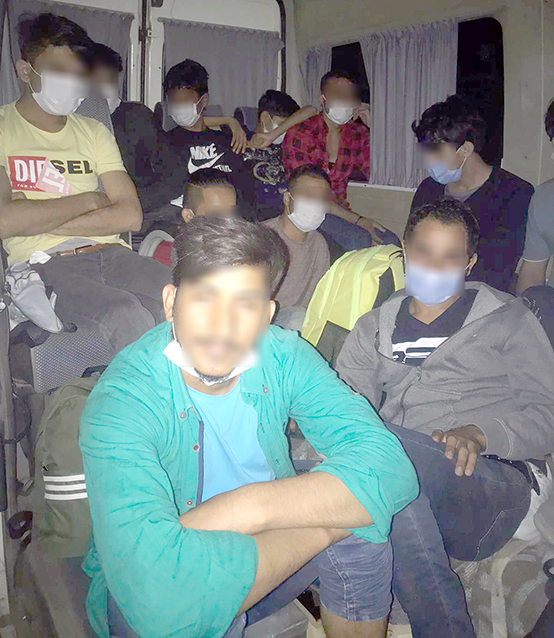 Avrupa’ya gitmeye çalışan 16 sığınmacı yakalandı