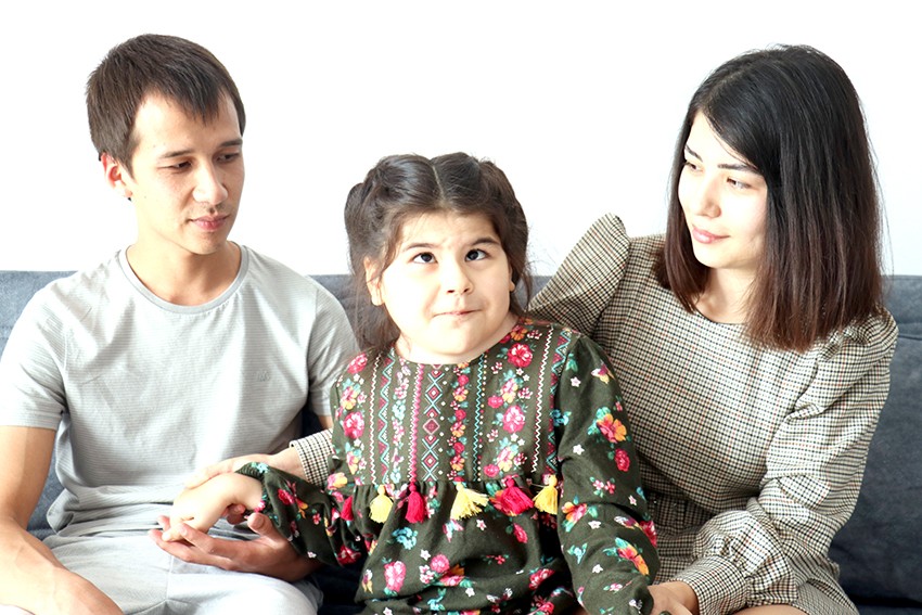 Türkmen aile, çocuklarının tedavisi için Türkiye’yi tercih etti