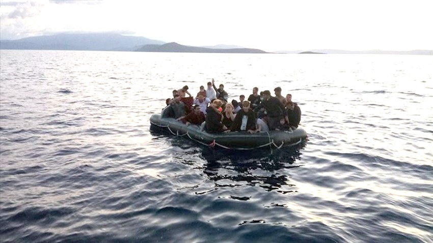 Yunanistan’ı, göçmenler konusunda uyardı