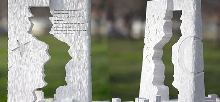 Göç Anıtı’nı göçmen sanatçı tasarladı