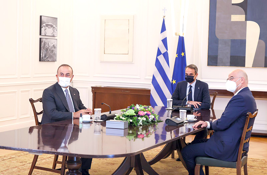 Bakan Çavuşoğlu, Yunanistan Başbakanı Miçotakis ile görüştü