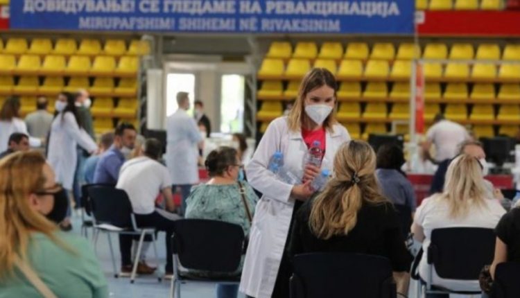 Kuzey Makedonya’da randevusuz aşı dönemi