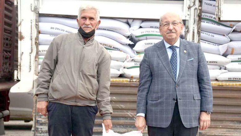 Malkara’da üreticilere yem bitkisi tohumu dağıtıldı