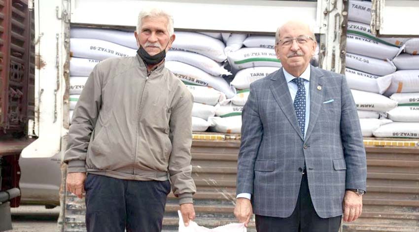 Malkara’da üreticilere yem bitkisi tohumu dağıtıldı