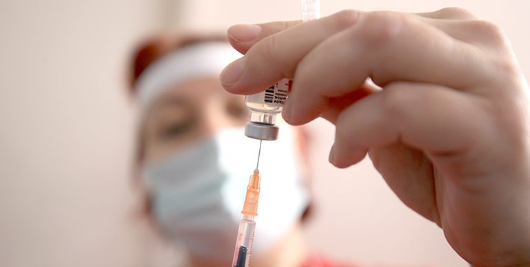 Kovid-19’dan korunmak için sırası gelenlere “3. doz aşı” tavsiyesi