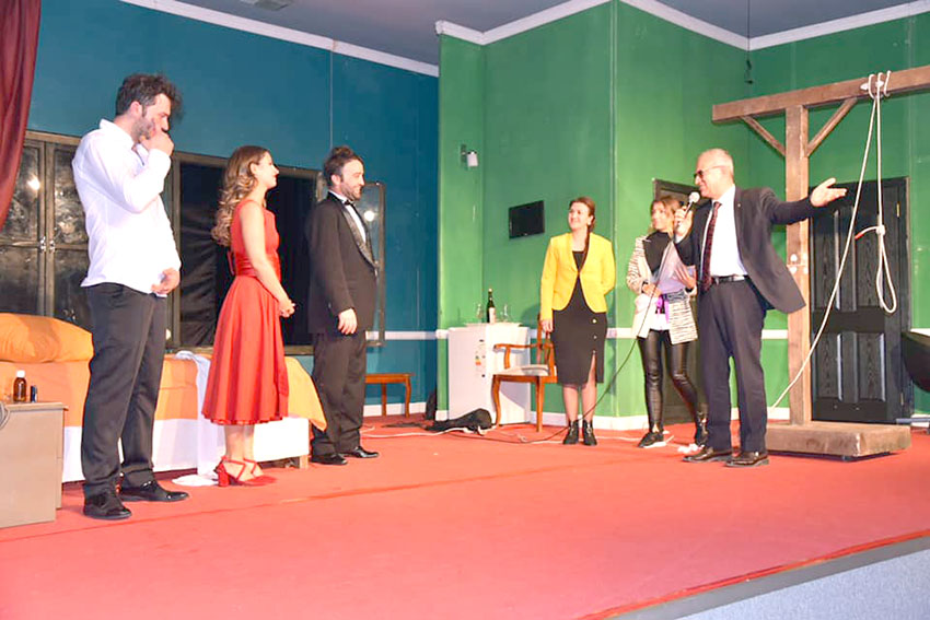 Selim Sesler Konferans ve Tiyatro Salonu açıldı