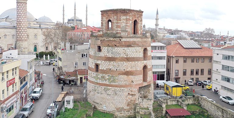 Makedon Kulesi’nde restorasyon başladı
