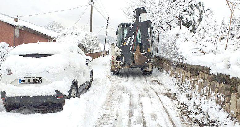 Kar nedeniyle kapanan 31 köy yolu açıldı