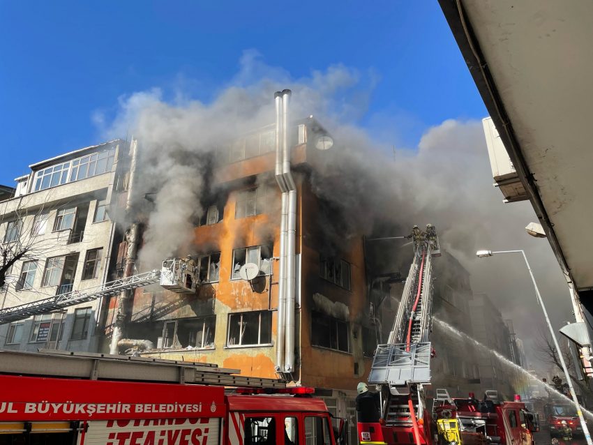 İstanbul Güngören’deki yangında 4 işçi öldü