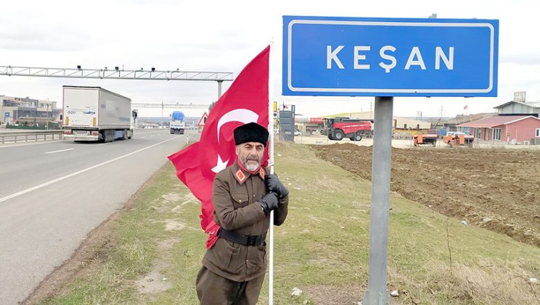 Şehitlerin anısına İstanbul’dan Çanakkale’ye yürüyor