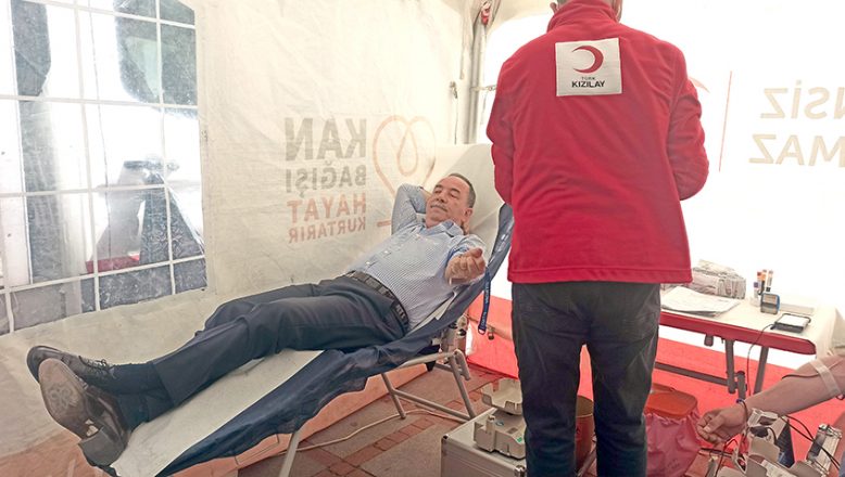 Gürkan’dan kan bağışı kampanyasına destek