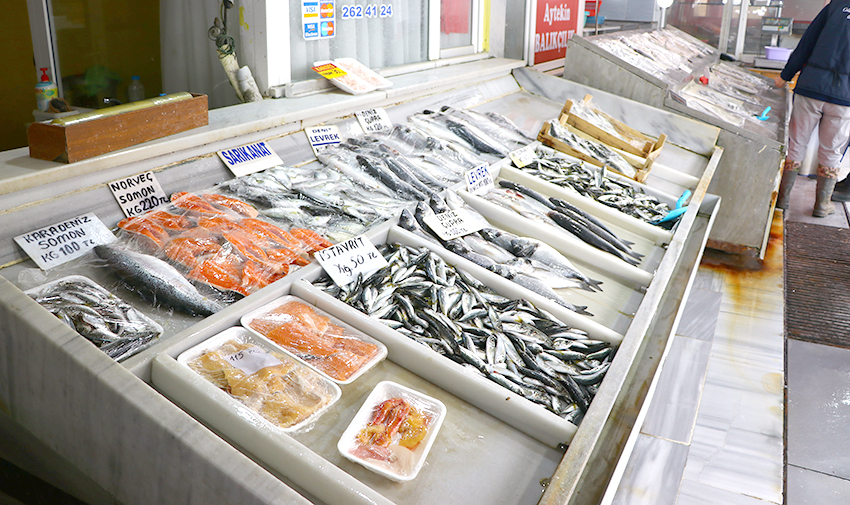 Balıkçıların denize açılamaması, balık fiyatlarını etkiledi