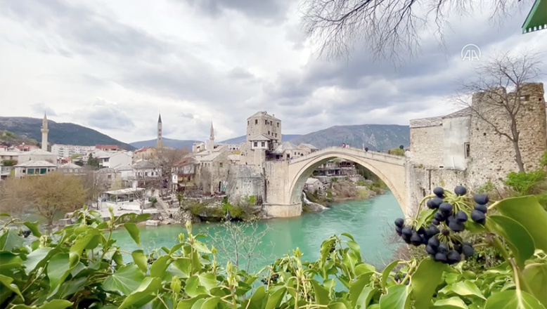 Bosna Hersek’teki Osmanlı mirası Mostar Köprüsü’nün yeniden açılmasının 19’uncu yılı