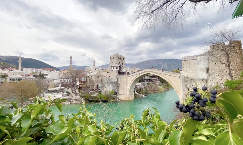 Neretva Nehri’nin Osmanlı gerdanlığı: Mostar Köprüsü