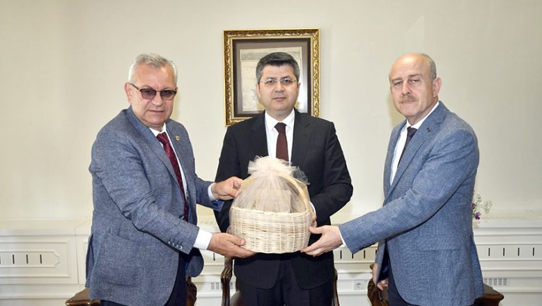 KİSEV Yönetimi, Vali Kırbıyık’ı ziyaret etti