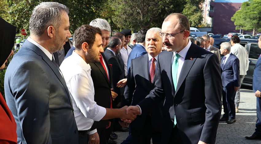 Ticaret Bakanı Muş, Tekirdağ’da ziyaretlerde bulundu