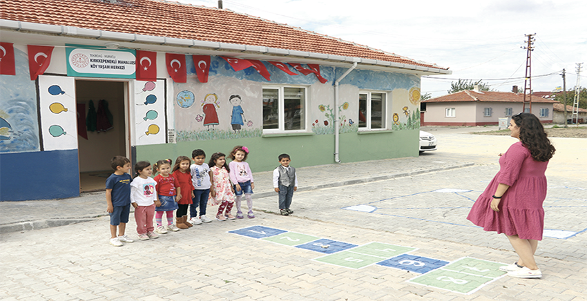 Yenilenen köy okulları, yaşam merkezine dönüştürüldü