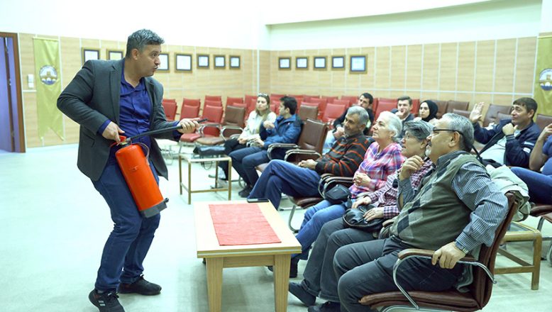 Edirne’de işitme engellilere afet farkındalık eğitimi verildi