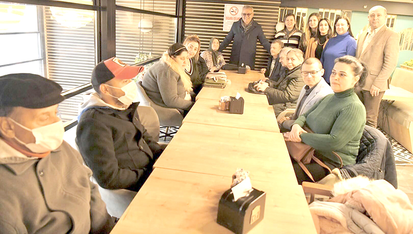 Mustafa Helvacıoğlu, görme engelli vatandaşlarla buluştu