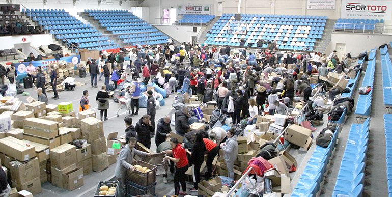 Almanya ve Bulgaristan’da toplanan yardım malzemeleri deprem bölgesine gönderiliyor