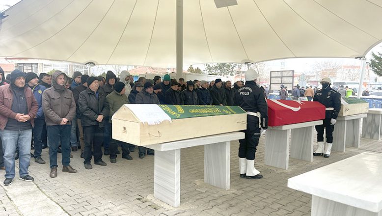Depremde hayatını kaybeden emekli başkomiser ve eşinin cenazeleri Tekirdağ’da toprağa verildi